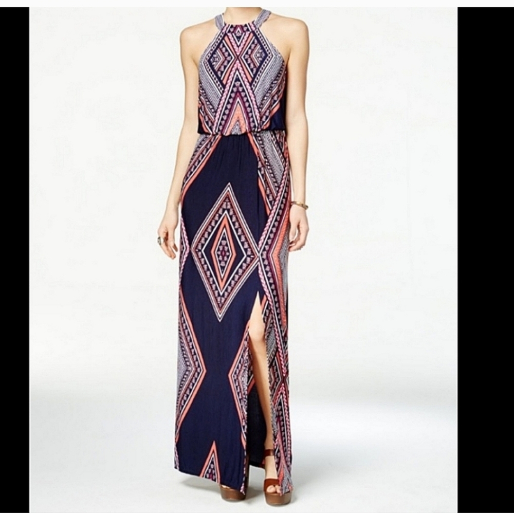 Beautiful Floor Length Dress 💲BUNDLE AND SAVE BIG💲